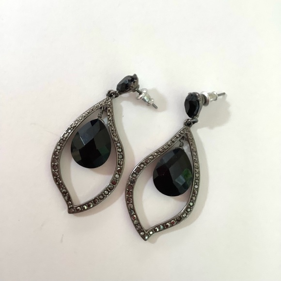 Vintage Chicos silver and black necklace and earrings - Picture 8 of 8